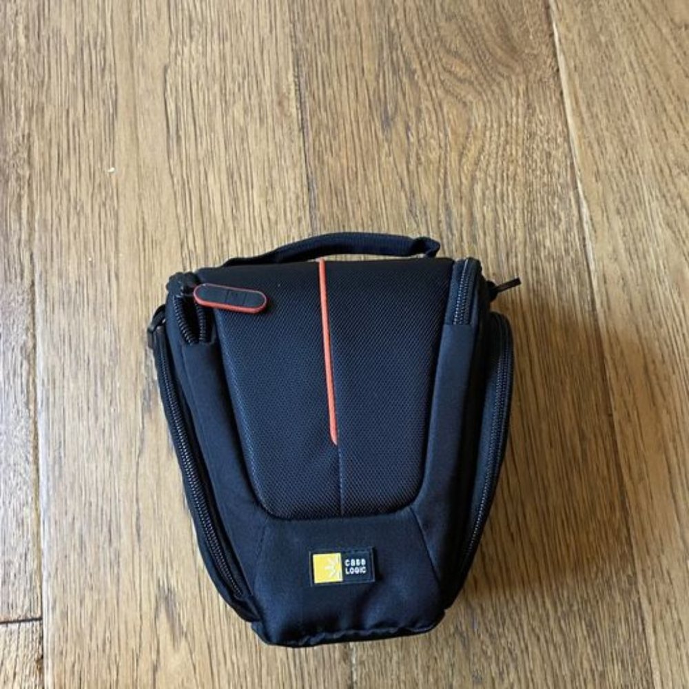 Case Logic DSLR Bag